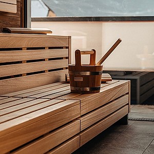 Saunazeit!&#x1fab5; . Entdecken Sie Nauders aus unserer Rooftop Sauna und stärken Sie gleichzeitig Ihr Immunsystem. .